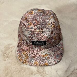 Floral Skida Cap - Pink and White